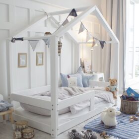 Χαμηλό παιδικό κρεβάτι Montessori σπιτάκι μπροστινή όψη