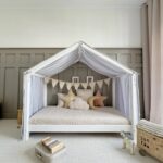 Λευκή κουρτίνα οροφής House Bed Luletto για παιδικό υπνοδωμάτιο