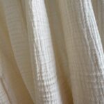 Κουρτίνα Bianco Bed Luletto, λευκή, βαμβακερή, με ανάγλυφη υφή.