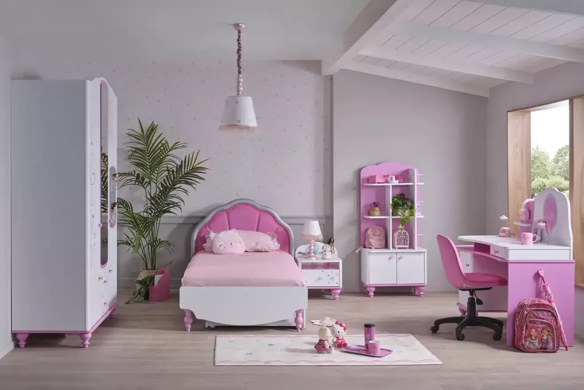 Ροζ παιδικό υπνοδωμάτιο με κρεβάτι, γραφείο και ντουλάπα