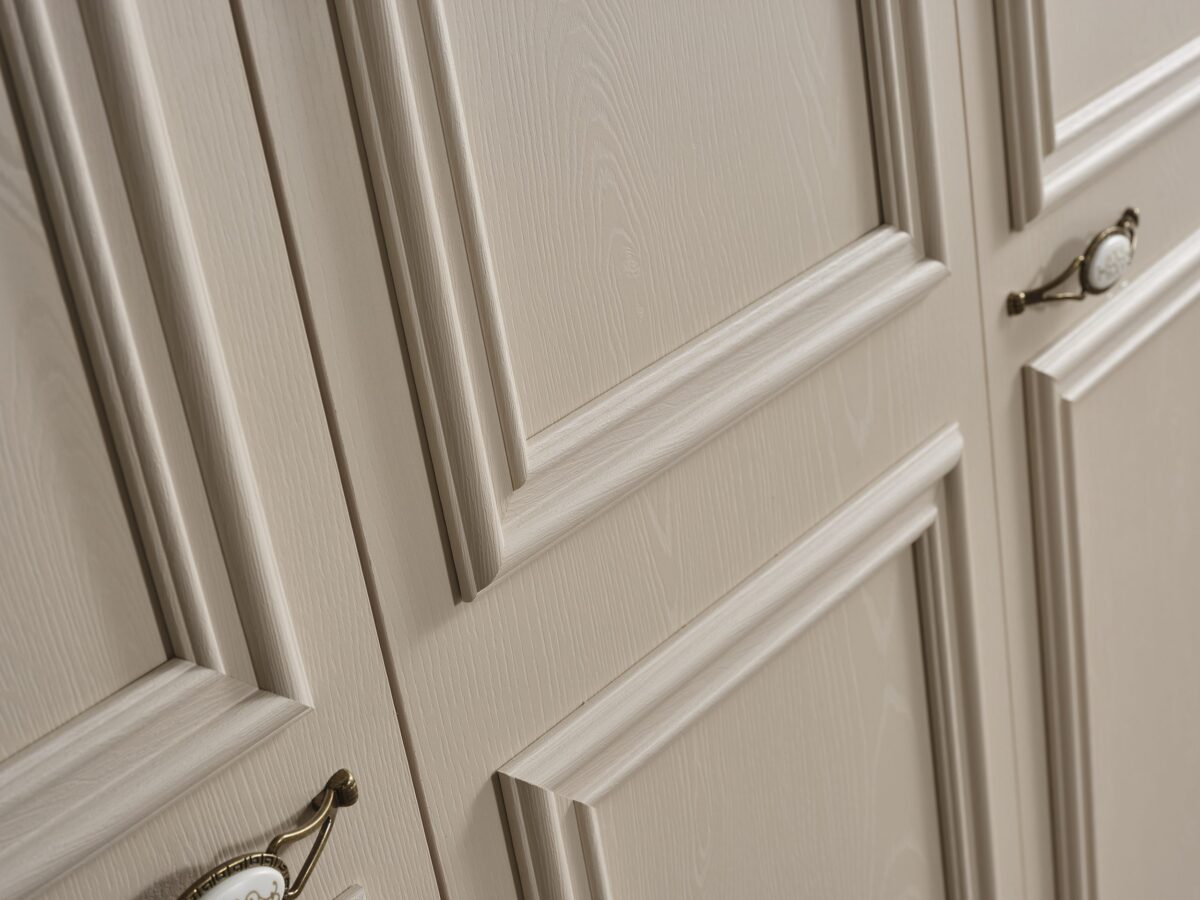 Ντουλάπα 3φυλλη VIZYON VZ-101 Gencecix: Κλασική, κομψή ντουλάπα με τρία φύλλα.