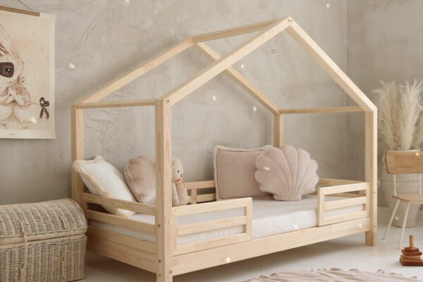 Luletto: Παιδικό κρεβάτι Montessori HouseBed Fello Duo από φυσικό ξύλο.