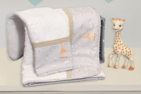 Σετ βρεφικές πετσέτες μπάνιου Sophie La Girafe Baby Oliver 2τμχ.