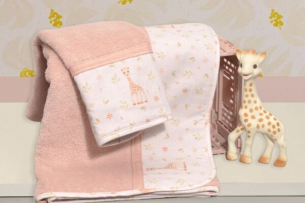 Σετ βρεφικές πετσέτες μπάνιου Sophie La Girafe des.502 Baby Oliver