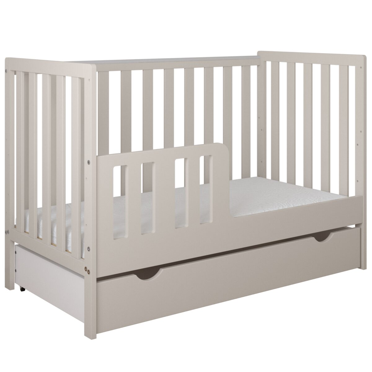 Βρεφικό κρεβάτι Bambi White BabyCute, ξύλινο με προστατευτικό και αποσπώμενα κάγκελα.