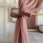 Κουρτίνα Οροφής Bianco Bed Cappuccino Voile Luletto: τούλι σε χρώμα καπουτσίνο.