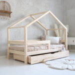Κρεβάτι Montessori House Bed Plus Luletto από φυσικό ξύλο, ιδανικό παιδικό κρεβάτι.