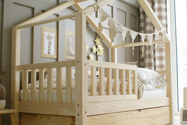 Montessori παιδικό κρεβάτι house bed plus Luletto με συρτάρι, ξύλινο.