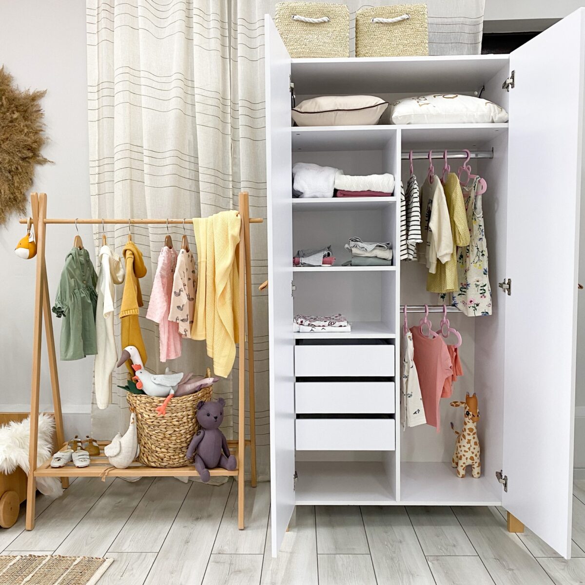 14 Ντουλάπα Δίφυλλη White & Cappuccino  Veres Monaco - Image 2