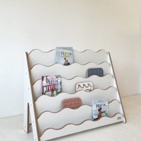 Βιβλιοθήκη Montessori Wave Large Natural BabyWood: Παιδική βιβλιοθήκη WAVE Natural.