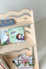 Ραφιέρα Montessori Wave Small Natural BabyWood: Παιδικό Ράφι WAVE Natural.