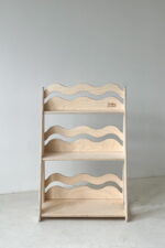 Ραφιέρα Montessori Wave Small Natural BabyWood: Παιδικό ράφι WAVE Natural.