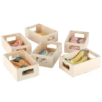 Ξύλινα καφάσια παιχνιδιού με φρούτα, λαχανικά και ψάρια για προσποίηση.