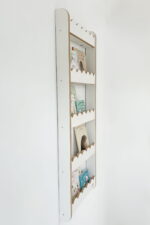 Ραφιέρα τοίχου Wave Large Natural BabyWood: παιδικό ράφι τοίχου.