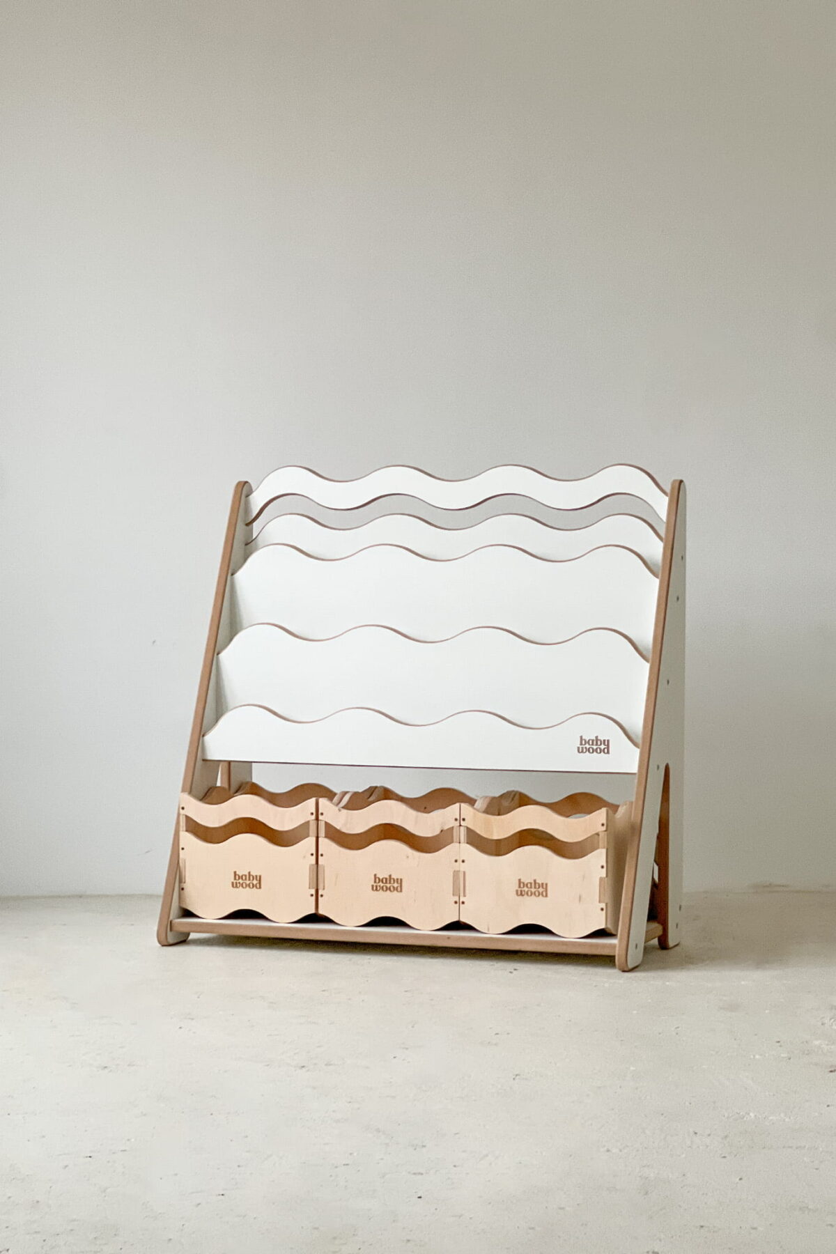 Λευκή παιδική ραφιέρα βιβλιοθήκη Montessori Wave Medium BabyWood για παιδιά