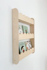 Ραφιέρα Τοίχου Wave Small Natural BabyWood: Παιδικό ράφι τοίχου, φυσικό.