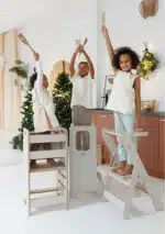 Λευκός πύργος εκμάθησης BabyWood slim, ιδανικός για μικρά παιδιά.