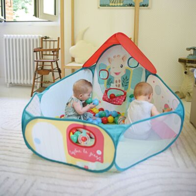 Πισίνα με Μπαλάκια S240133 Sophie La Girafe: Ιδανική πισίνα με μπαλάκια μωρού.