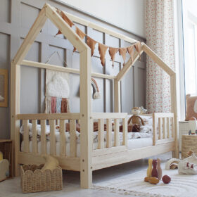 Κρεβάτι Montessori Bianco Natural Luletto με κάγκελα, ιδανικό για παιδικό δωμάτιο.