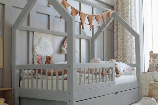 Κρεβάτι Παιδικό Montessori Piola Plus Grey με κάγκελα 23cm και συρτάρι, μέγεθος 100×200cm, από Luletto