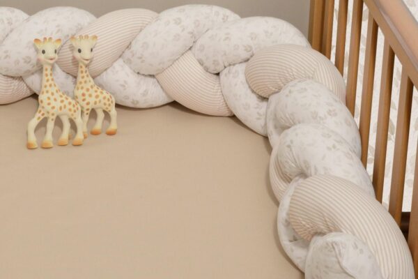 Πάντα κούνιας πλεξούδα Τριπλή Sophie La Girafe Baby Oliver 200x20εκ.