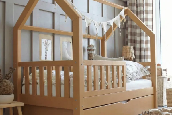 Κρεβάτι Montessori Bianco Plus Blue Luletto με συρτάρι και κάγκελα.