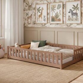 Κρεβάτι Montessori Ivy 120x200 με κάθετα κάγκελα, από μασίφ ξύλο.