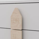 Παιδική συρταριέρα House Luletto με ξύλινο πόμολο σπιτάκι