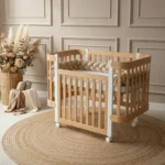 Βρεφική κούνια Anti-Reflux Nika Natural & White Ingvart: Ξύλινη κούνια με ρυθμιζόμενο ύψος.