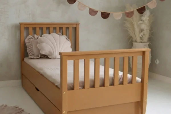 Κρεβάτι Boho Maxi Plus Luletto με συρτάρι από μασίφ ξύλο.